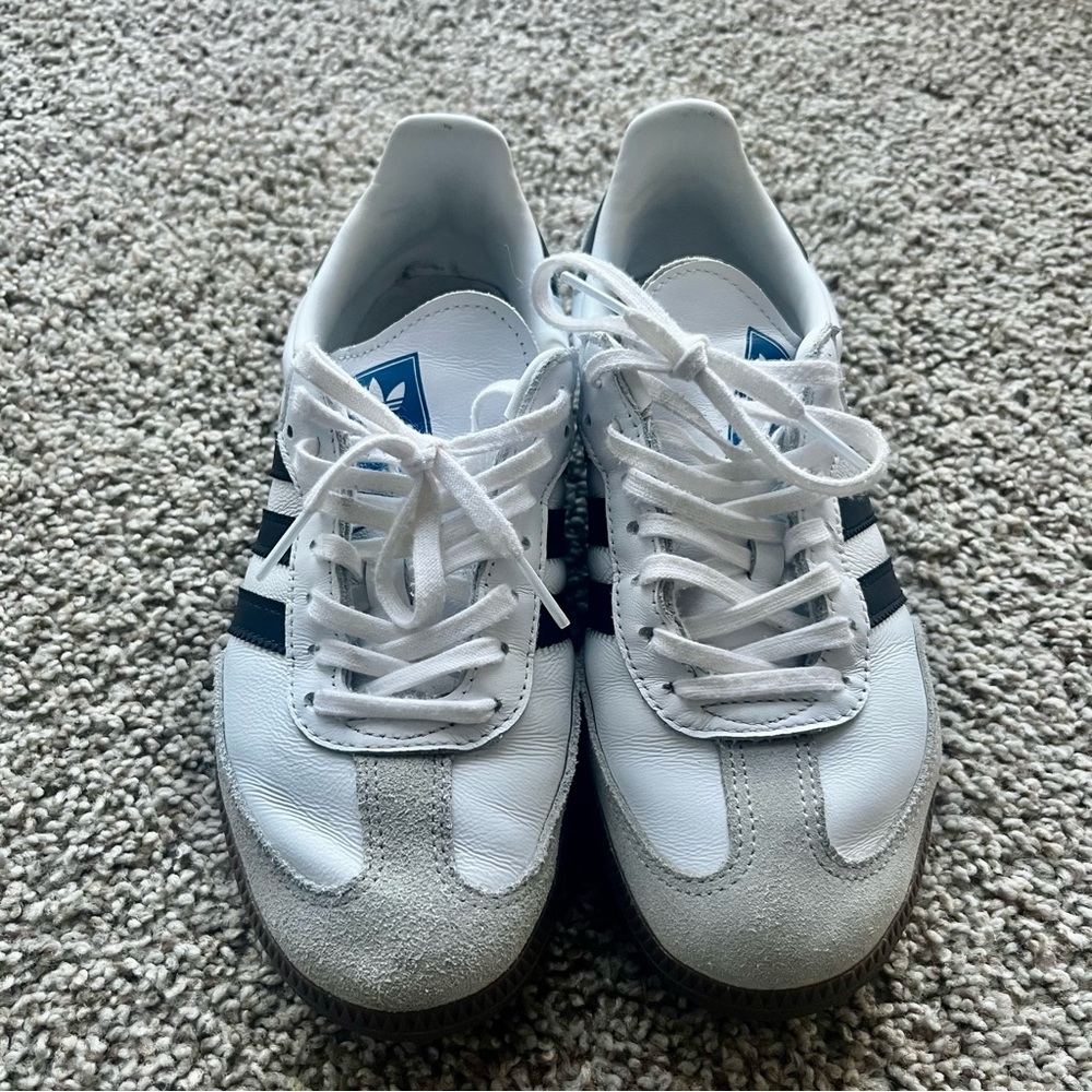 Samba Adidas White and Black Sneakers - Picture 4 of 5